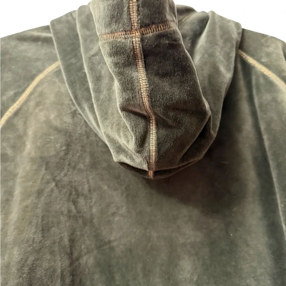 NWT Zenergy By Chico’s Size 3 (XL) Olive Green Zip-Up Hoodie - Picture 6 of 8